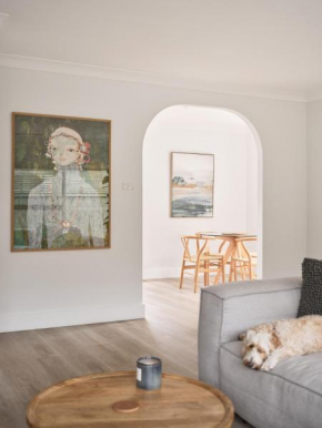 Som House 1, Shoal Bay
